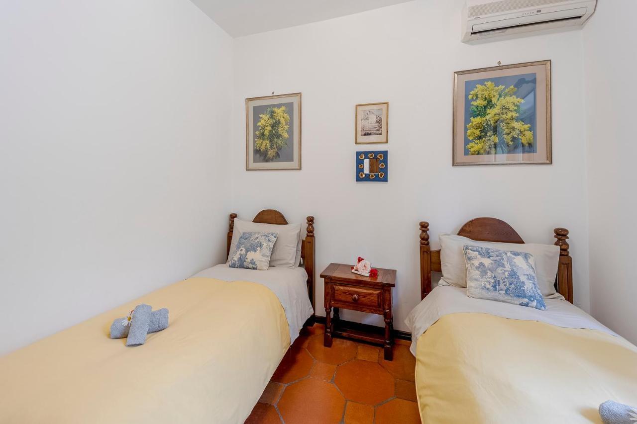 Ascheri Country House - Grimaldi, Ventimiglia Bagian luar foto