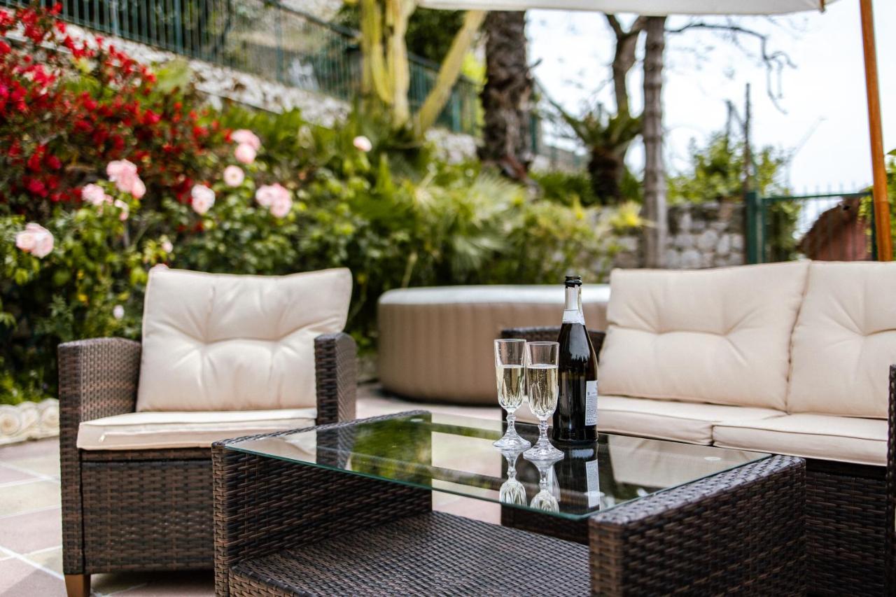 Ascheri Country House - Grimaldi, Ventimiglia Bagian luar foto