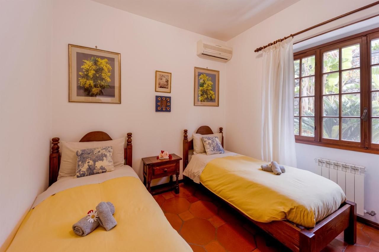 Ascheri Country House - Grimaldi, Ventimiglia Bagian luar foto